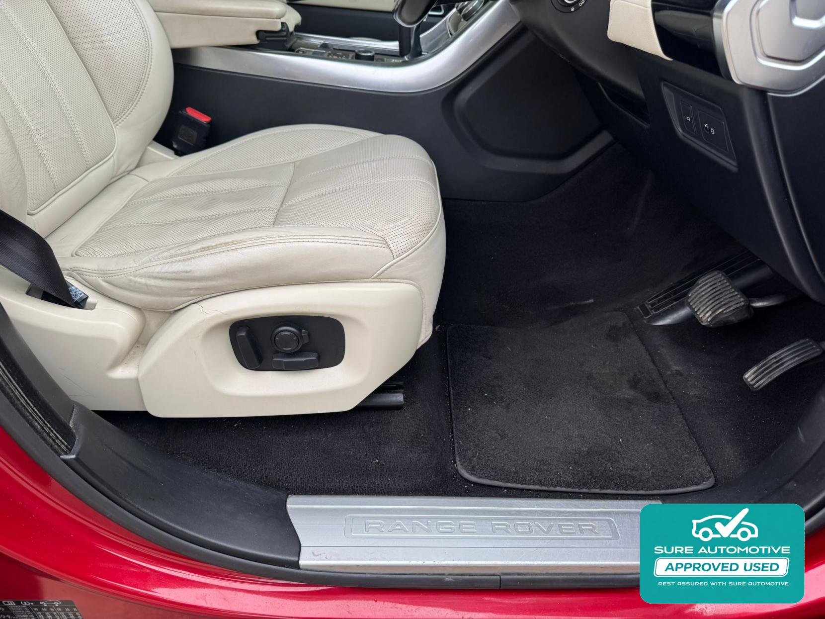 Land Rover Range Rover Sport 3.0 SD V6 HSE SUV 5dr Diesel Auto 4WD Euro 6 (s/s) (306 ps)