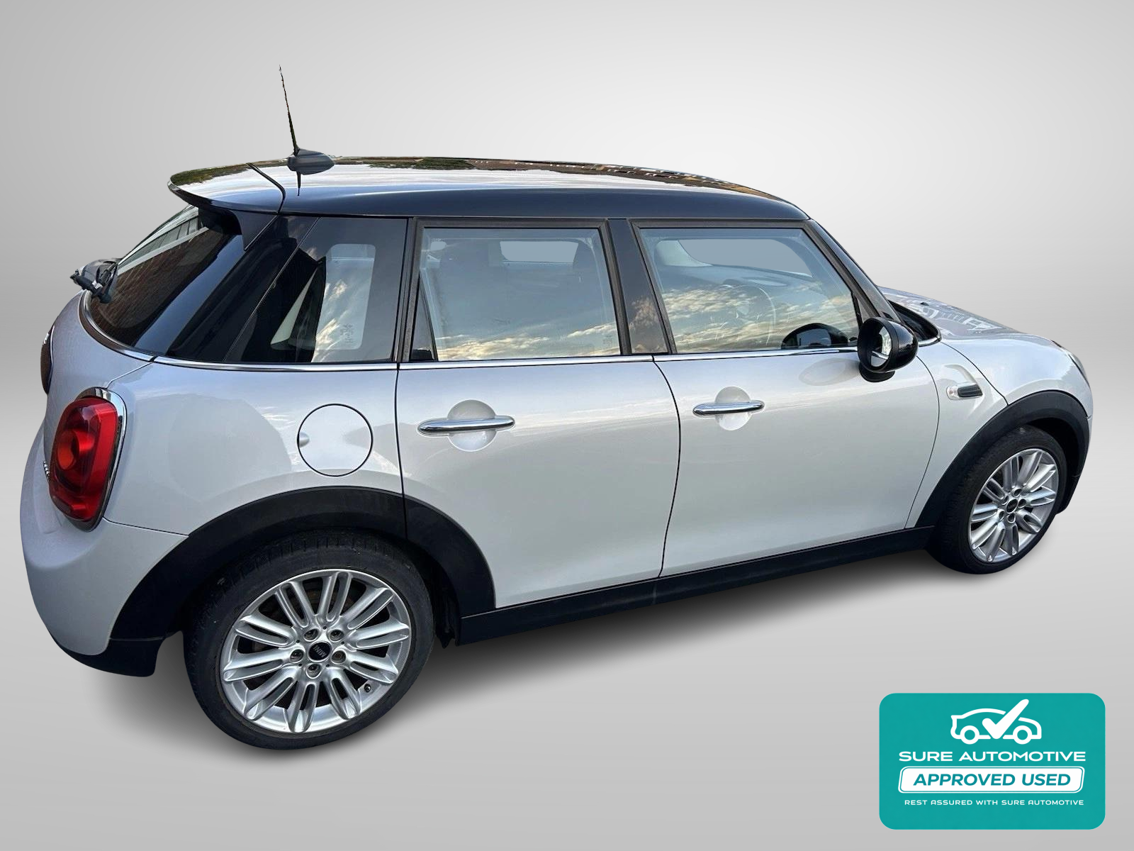 MINI Hatch 1.5 Cooper D Hatchback 5dr Diesel Manual Euro 6 (s/s) (116 ps)