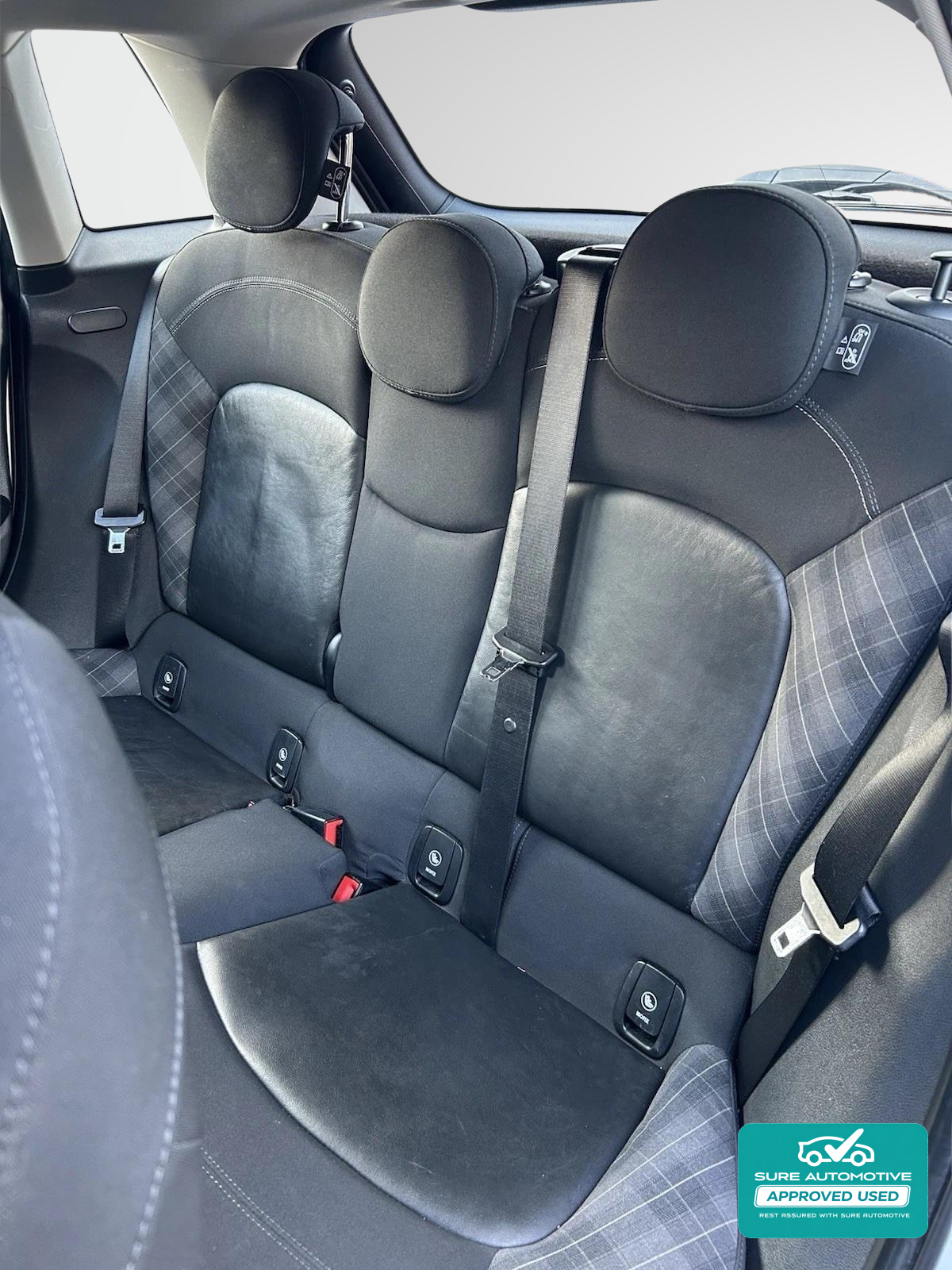 MINI Hatch 1.5 Cooper D Hatchback 5dr Diesel Manual Euro 6 (s/s) (116 ps)