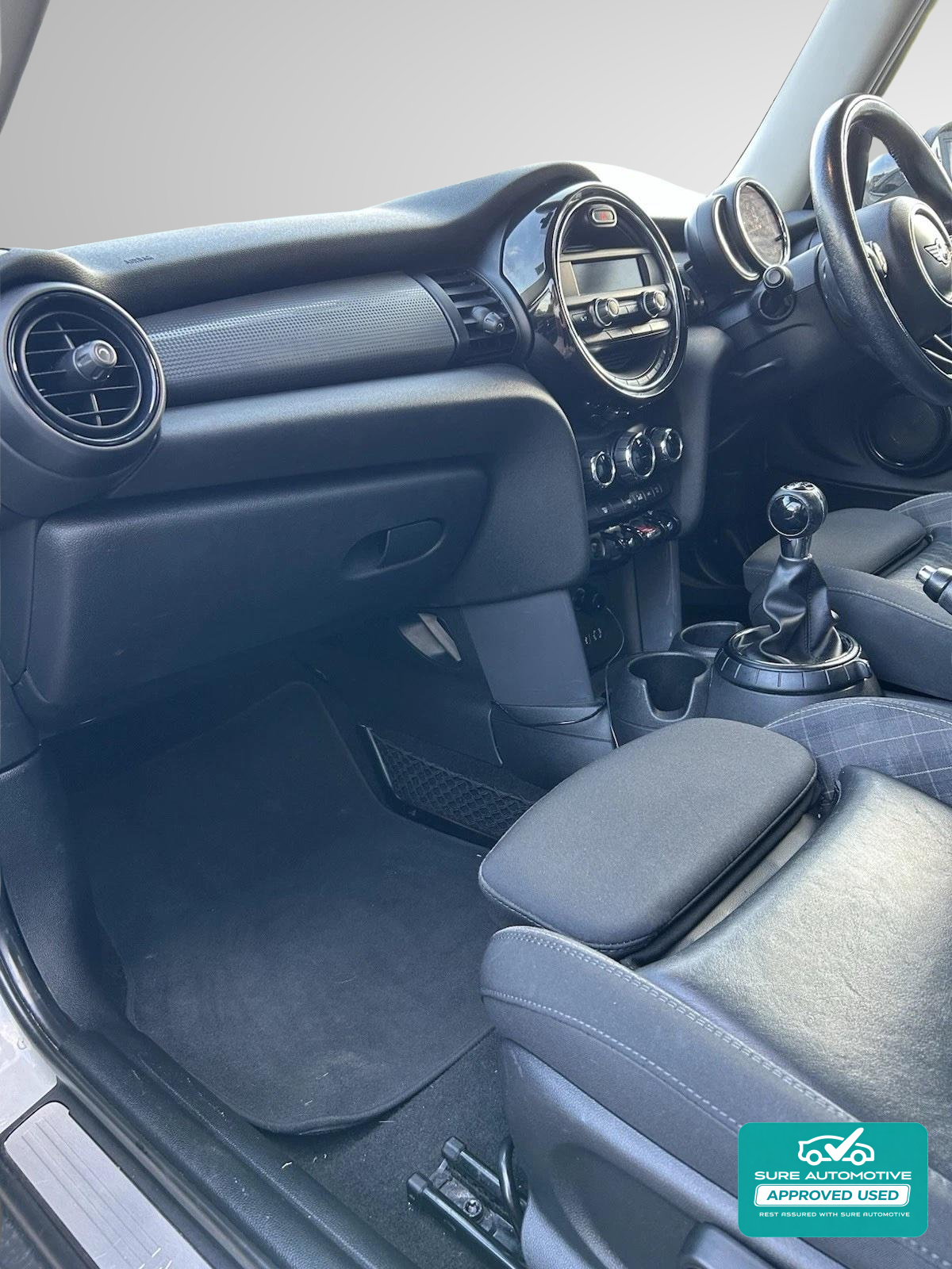 MINI Hatch 1.5 Cooper D Hatchback 5dr Diesel Manual Euro 6 (s/s) (116 ps)