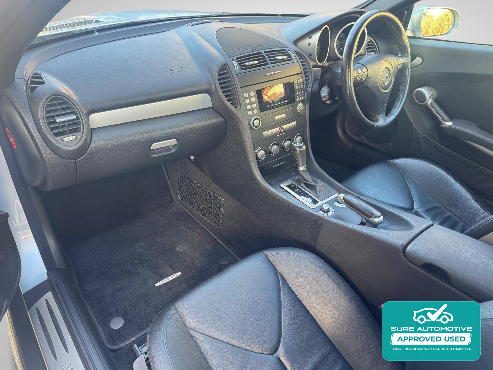 Mercedes-Benz SLK 1.8 SLK200 Kompressor Convertible 2dr Petrol Automatic (211 g/km, 163 bhp)