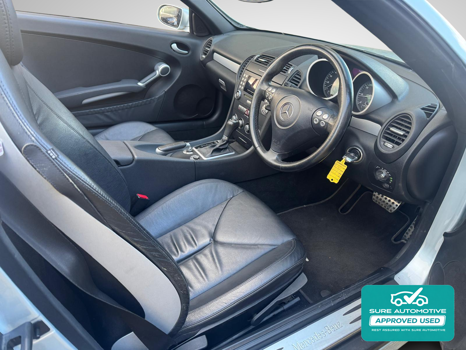 Mercedes-Benz SLK 1.8 SLK200 Kompressor Convertible 2dr Petrol Automatic (211 g/km, 163 bhp)