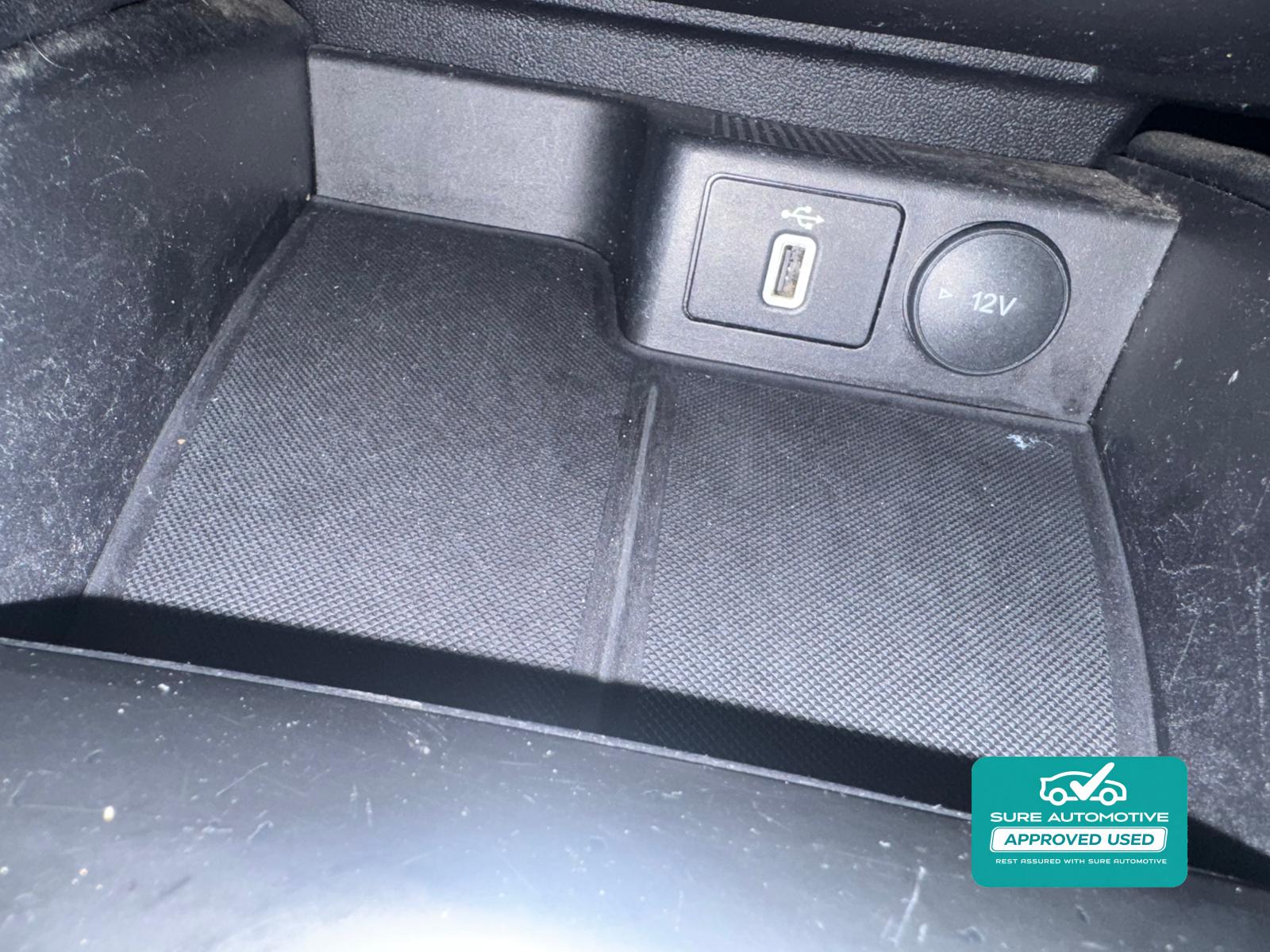 Ford Focus 1.5 EcoBlue Titanium Hatchback 5dr Diesel Manual Euro 6 (s/s) (120 ps)