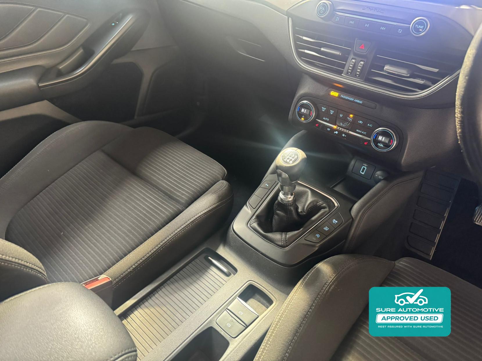 Ford Focus 1.5 EcoBlue Titanium Hatchback 5dr Diesel Manual Euro 6 (s/s) (120 ps)