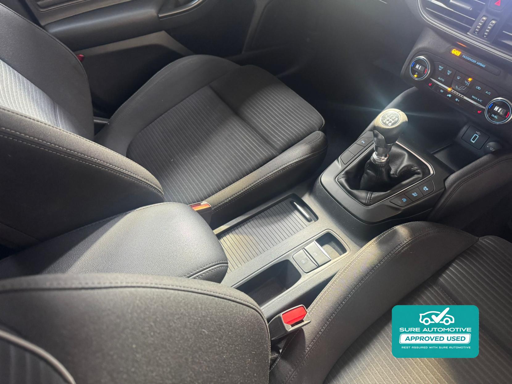 Ford Focus 1.5 EcoBlue Titanium Hatchback 5dr Diesel Manual Euro 6 (s/s) (120 ps)