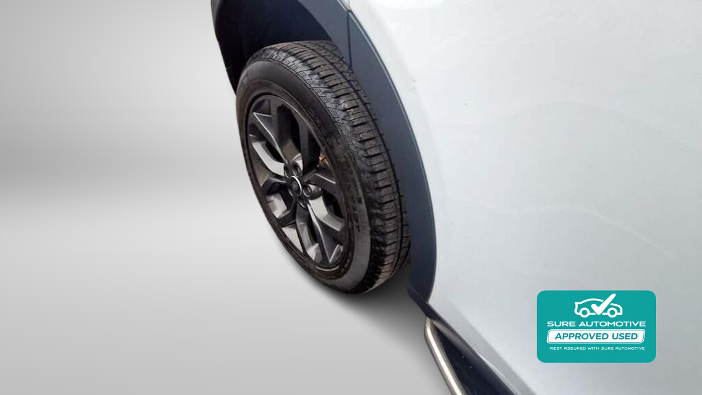 Land Rover Discovery Sport 2.0 TD4 Landmark SUV 5dr Diesel Auto 4WD Euro 6 (s/s) (180 ps)